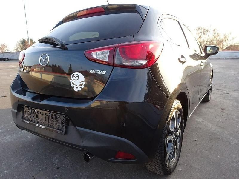 Gebraucht Mazda 2 Sports-Line 116 PS (85 kW) 2015 Schwarz Limousine