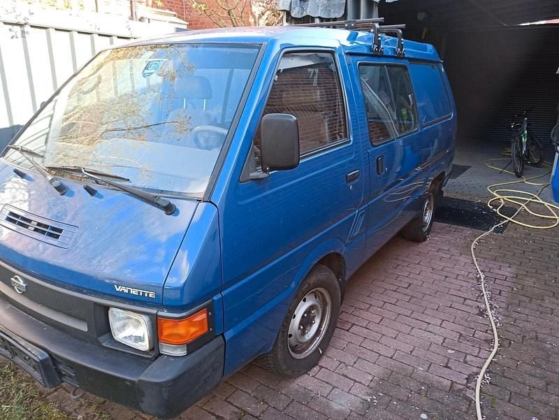 Gebraucht Nissan Vanette 67 PS (49 kW) 1990 Blau Van / Kleinbus