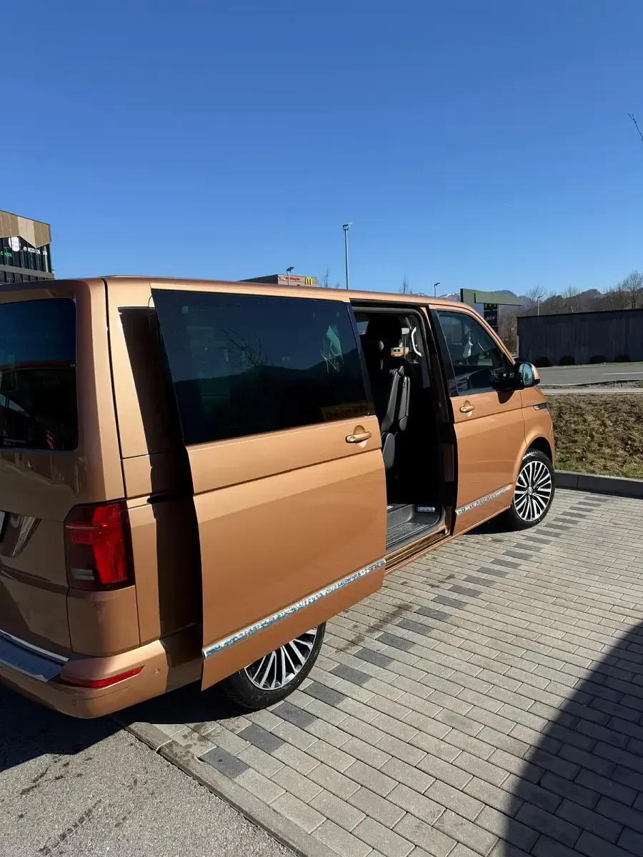 Gebraucht VW T6.1 Highline 199 PS (146 kW) 2020 Braun Van