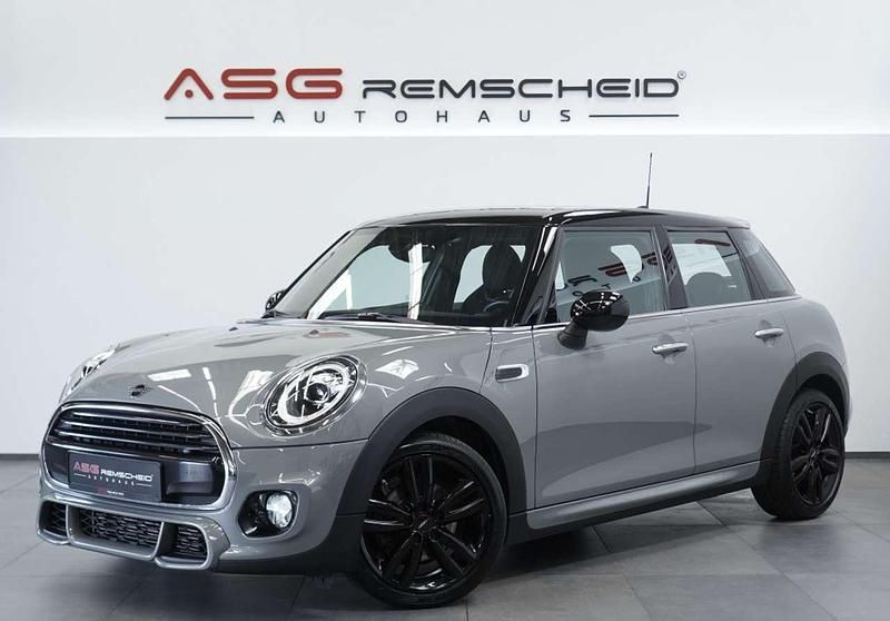 Moonwalk grey (metallic) Gebraucht 2018 Mini John Cooper Works Clubman Kombi | 19.900 € (Fairer Preis) - Bild 1/3