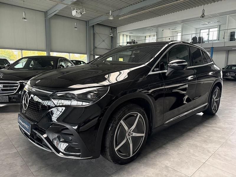 Gebraucht Mercedes EQE500 AMG Line Premium Plus 300 kW (408 PS) 2023 Schwarz SUV