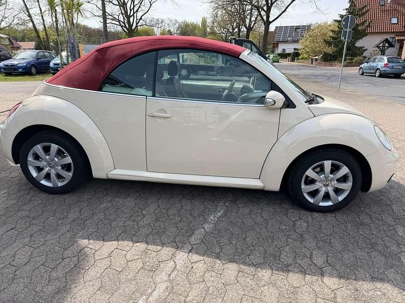 Gebraucht VW New Beetle 116 PS (85 kW) 2007 Harvest moonbeige Kleinwagen