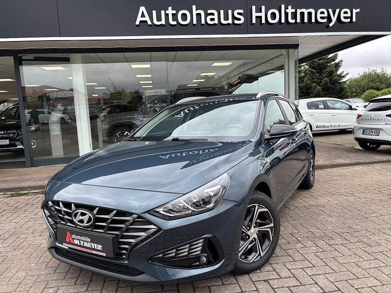 Blau Gebraucht 2021 Hyundai i30 Edition 30 Kombi | 16.950 € (Fairer Preis) - Bild 1/4