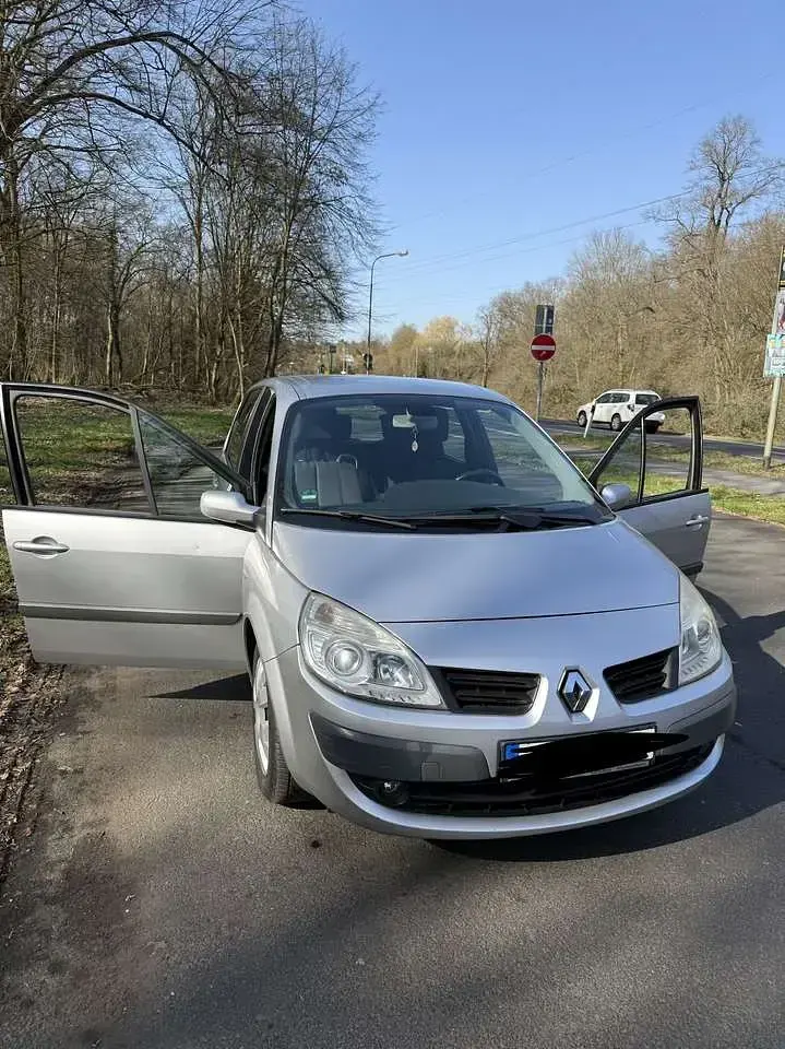 Gebraucht Renault Scénic II Dynamique 131 PS (96 kW) 2006 Van / Kleinbus
