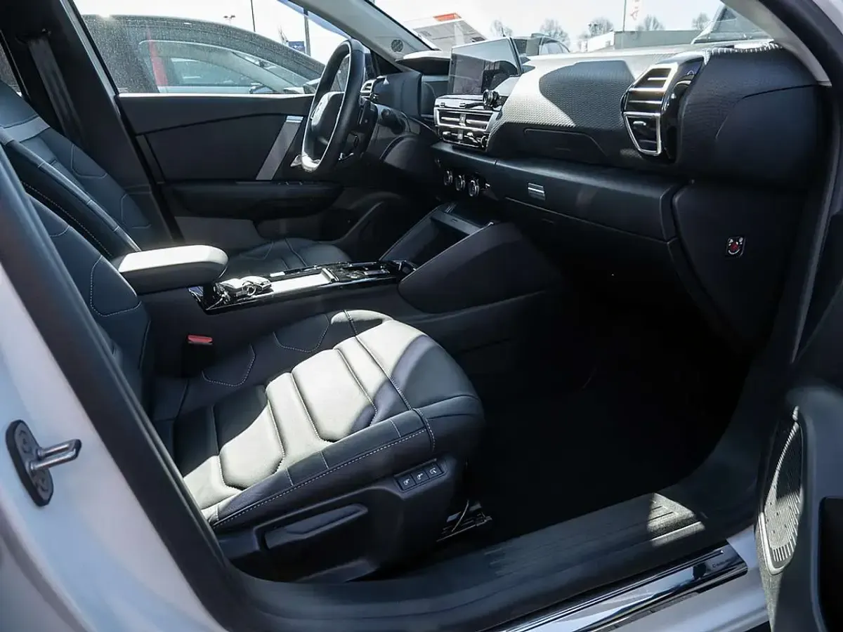 Gebraucht Citroën C4 X 131 PS (96 kW) 2024 Weiß SUV