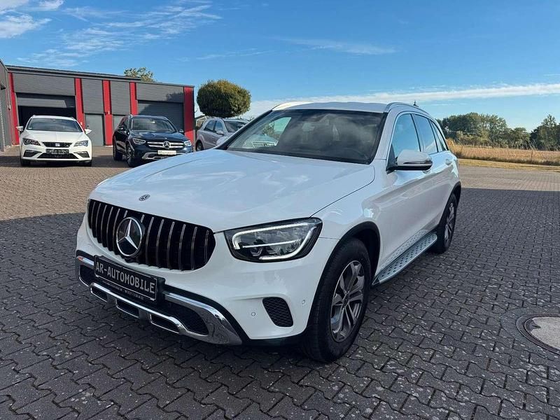 Polarweiss unilack Gebraucht 2019 Mercedes GLC220 SUV | 29.800 € (Superpreis) - Bild 1/4