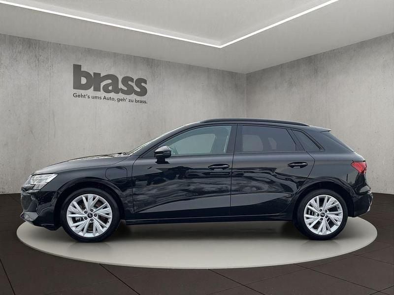 Gebraucht Audi A3 Ambiente 204 PS (150 kW) 2025 Mythosschwarz metallic Limousine