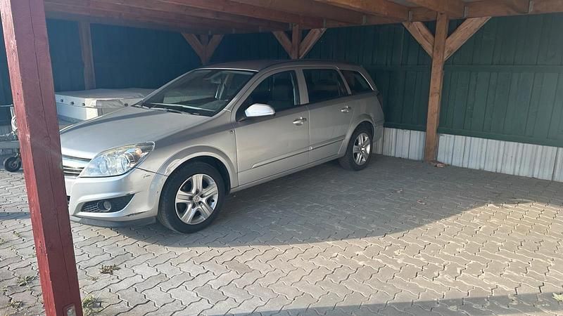 Grau Gebraucht 2008 Opel Astra Kombi | 1.250 € (Superpreis) - Bild 1/4