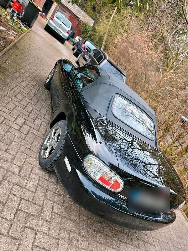 Gebraucht Mazda MX5 110 PS (80 kW) 2000 Schwarz Cabrio