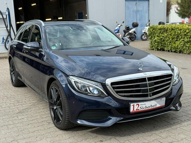 Gebraucht Mercedes C400 333 PS (244 kW) 2015 Blau Kombi