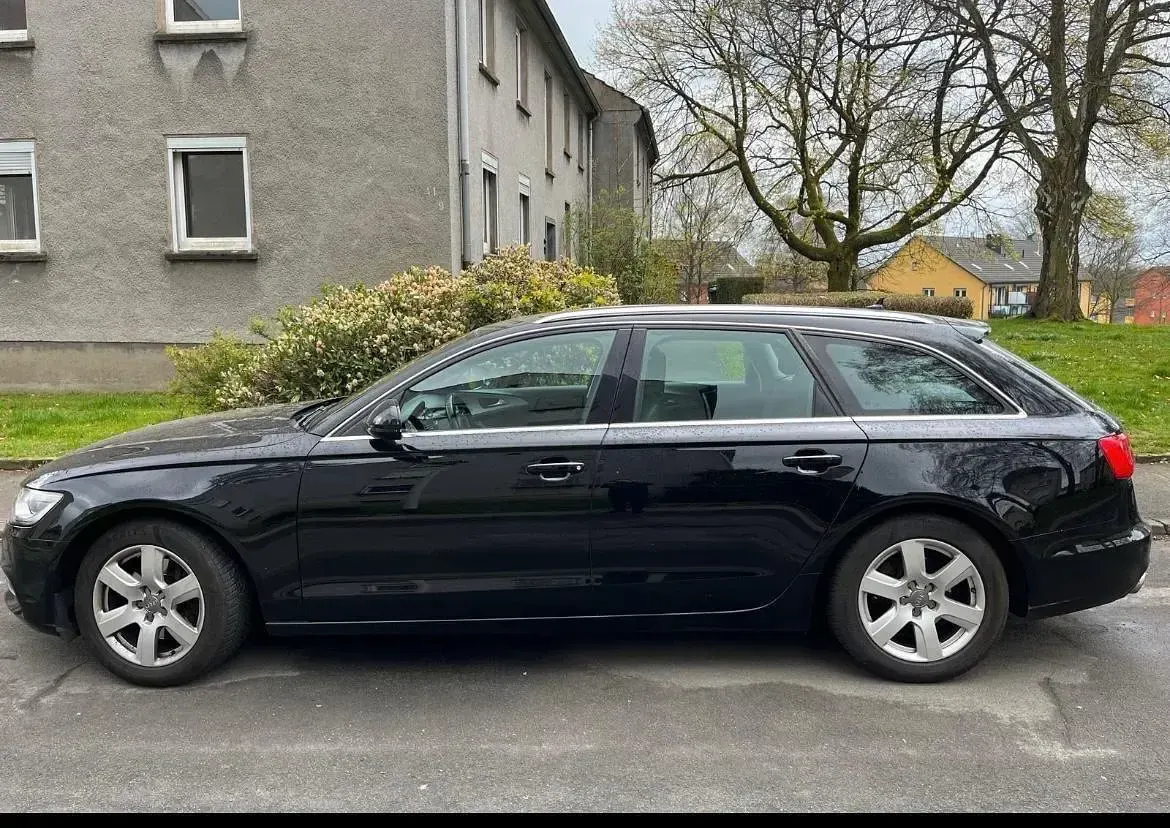 Gebraucht Audi A6 204 PS (150 kW) 2012 Schwarz Kombi