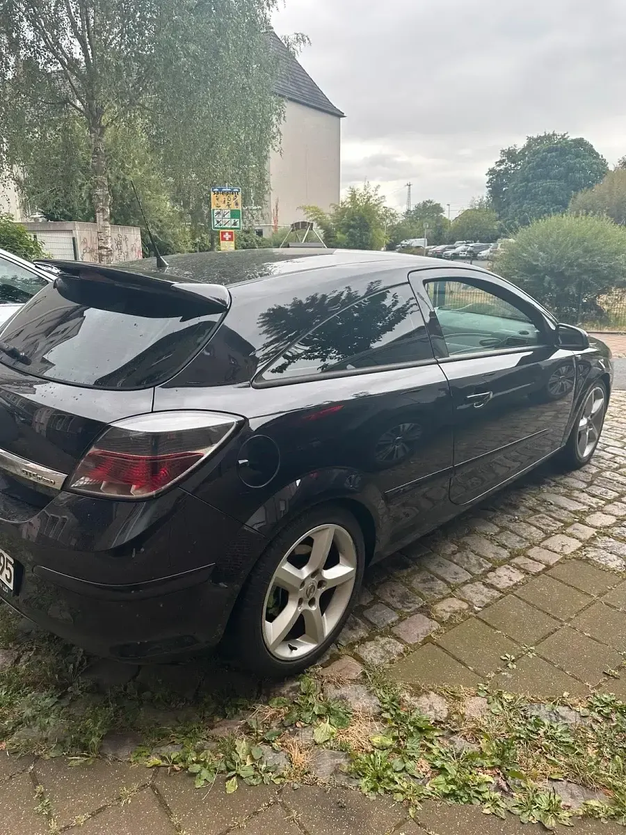 Gebraucht Opel Astra GTC OPC 170 PS (125 kW) 2006 Schwarz Coupé