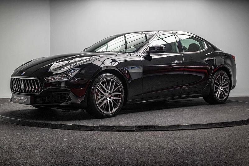 Schwarz Gebraucht 2023 Maserati Ghibli GT Limousine | 59.900 € - Bild 1/4