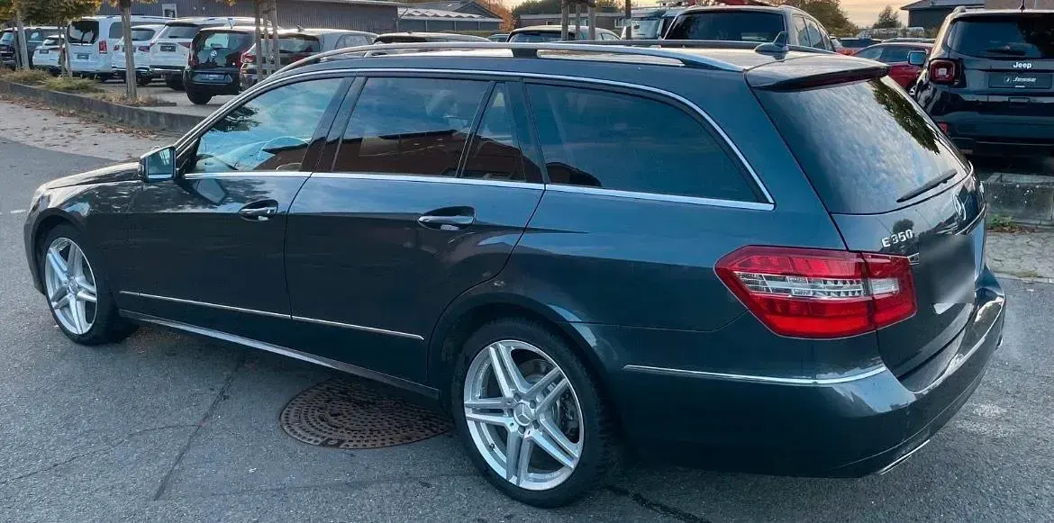 Gebraucht Mercedes E350 Avantgarde 265 PS (194 kW) 2012 Grau Kombi
