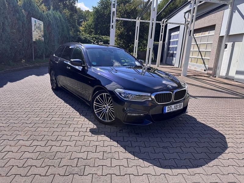 Schwarz Gebraucht 2017 BMW 540 M Sport Limousine | 20.600 € - Bild 1/4
