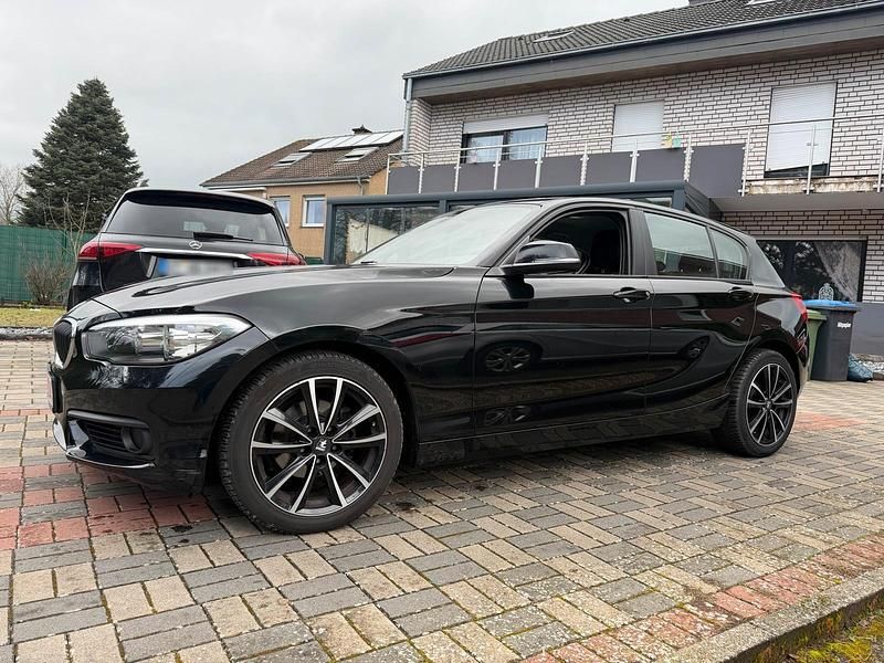 Gebraucht BMW 116 109 PS (80 kW) 2018 Schwarz Kleinwagen