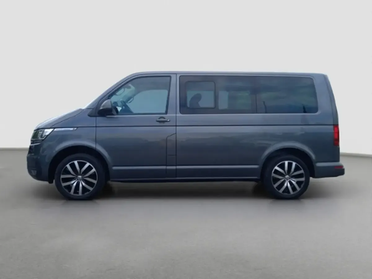 Gebraucht VW Multivan Comfortline 150 PS (110 kW) 2020 Grau (indiumgrau metallic) Van / Kleinbus
