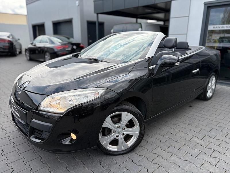 Gebraucht Renault Mégane Cabriolet Dynamique 131 PS (96 kW) 2011 Schwarz Cabrio