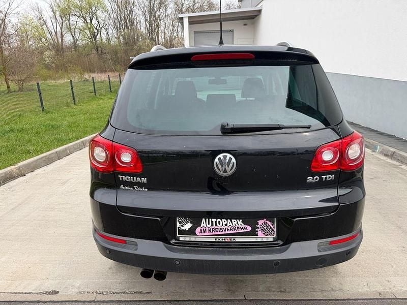 Gebraucht VW Tiguan Team 140 PS (102 kW) 2011 Schwarz SUV
