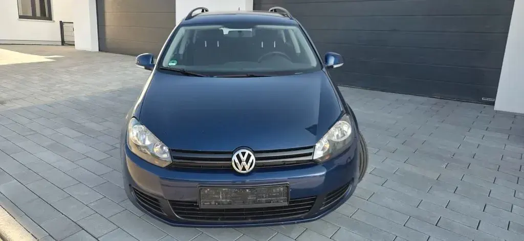 Gebraucht VW Golf VI Trendline 105 PS (77 kW) 2011 Blau Kombi