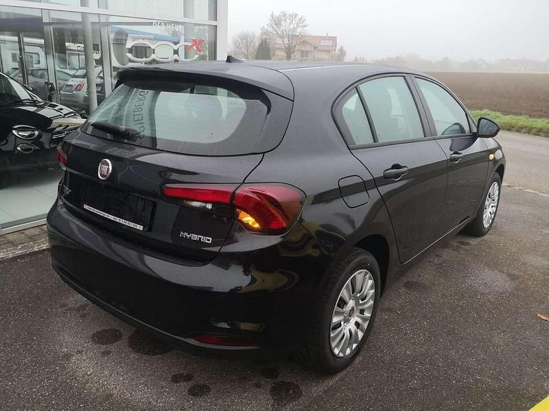 Gebraucht Fiat Tipo Life 131 PS (96 kW) 2024 Cinema schwarz metallic Limousine