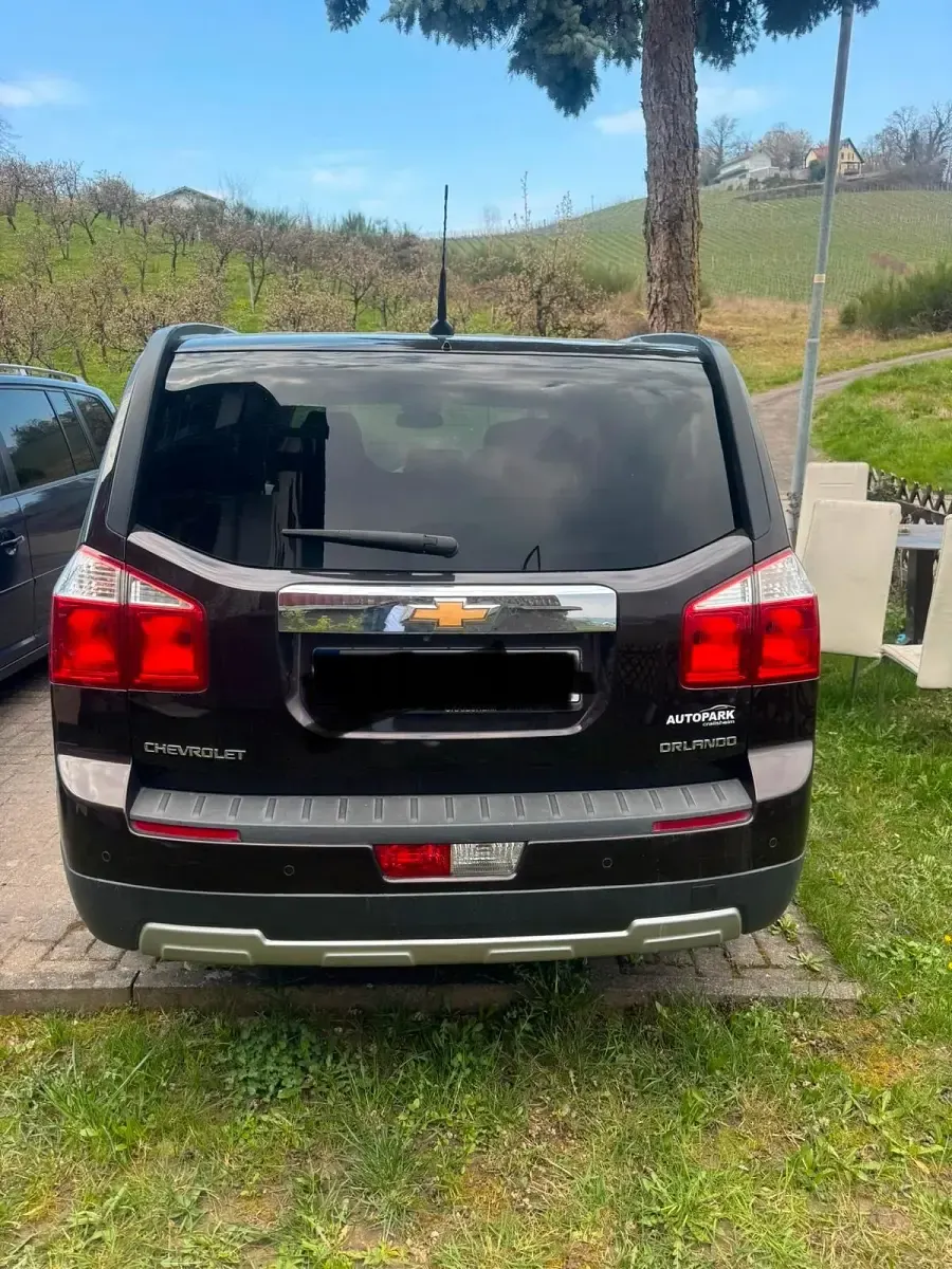 Gebraucht Chevrolet Orlando 163 PS (119 kW) 2013 Braun Van / Kleinbus
