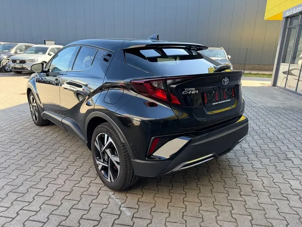 Gebraucht Toyota C-HR Team 152 PS (111 kW) 2023 Night time black SUV