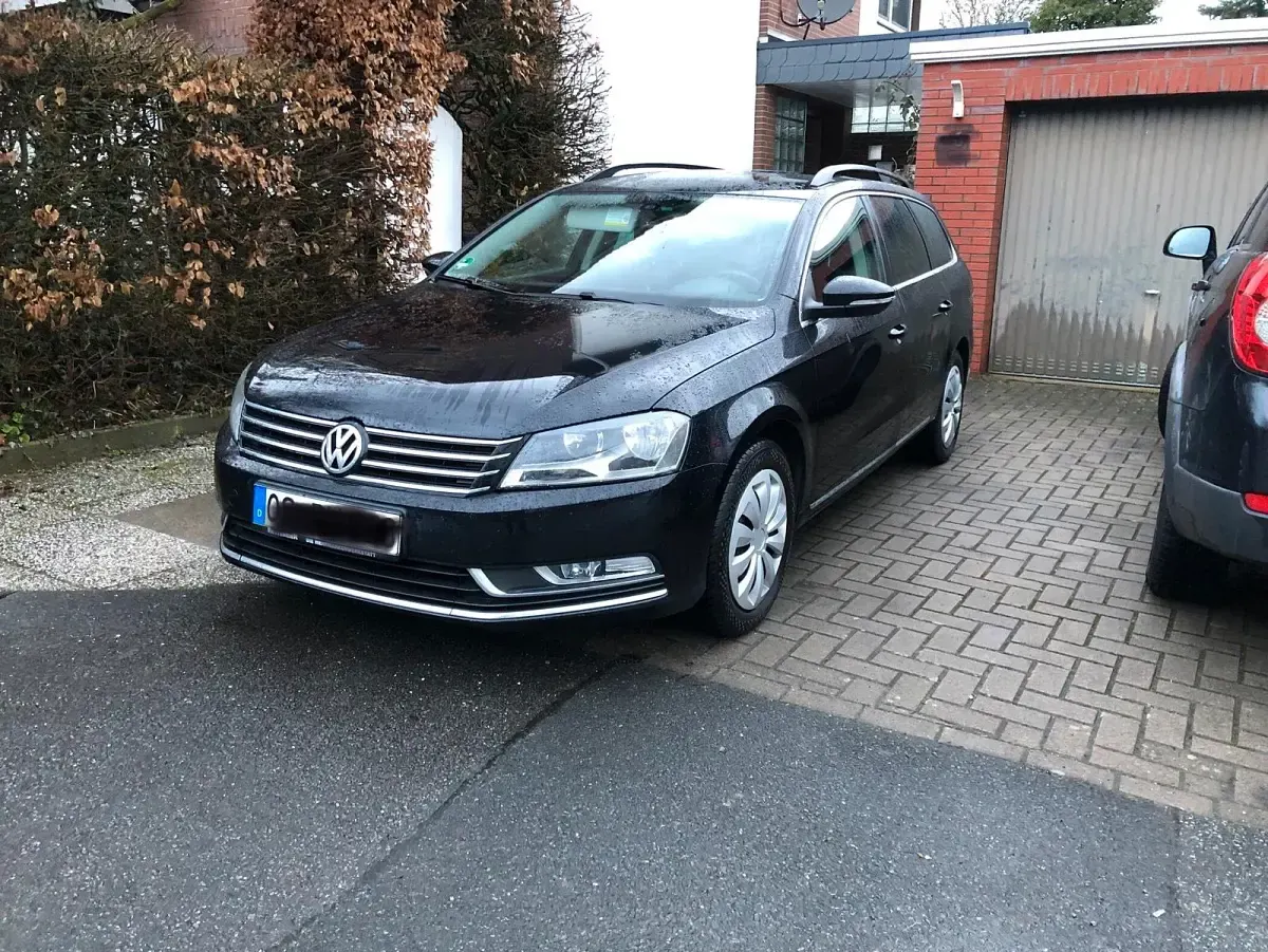 Gebraucht VW Passat 2011 Schwarz Kombi