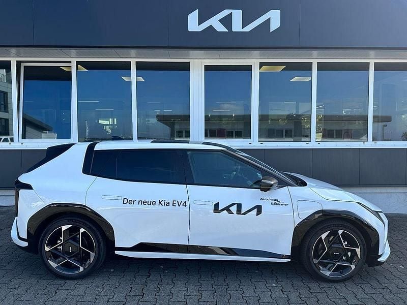 Gebraucht Kia EV4 150 kW (204 PS) 2025 Weiß Kleinwagen
