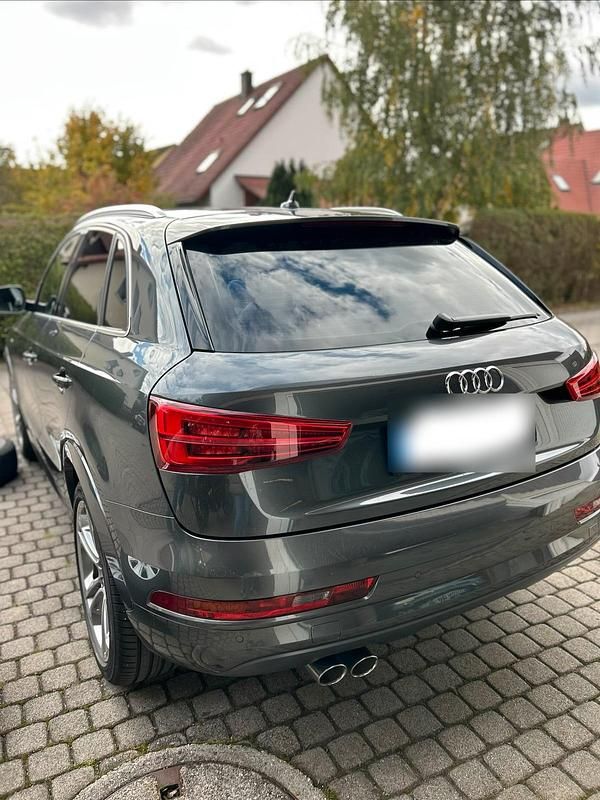 Gebraucht Audi Q3 S-Line 150 PS (110 kW) 2015 Grau SUV