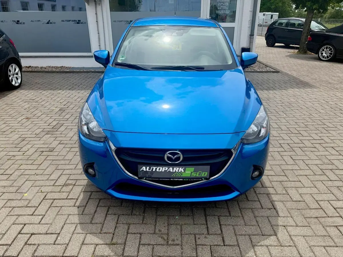 Gebraucht Mazda 2 Exclusive-Line 90 PS (66 kW) 2015 Blau Kleinwagen