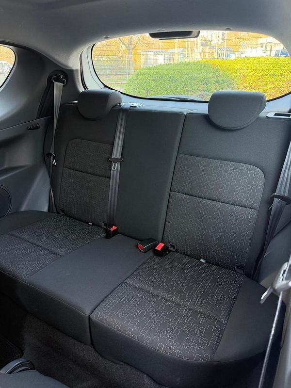 Gebraucht Mitsubishi Colt 75 PS (55 kW) 2011 Weiß Kleinwagen