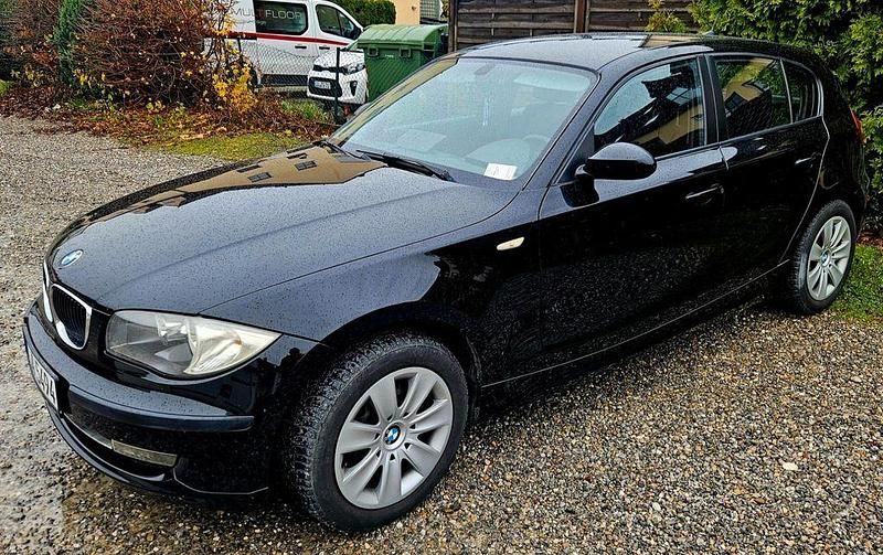 Gebraucht BMW 118 143 PS (105 kW) 2007 Schwarz Kleinwagen