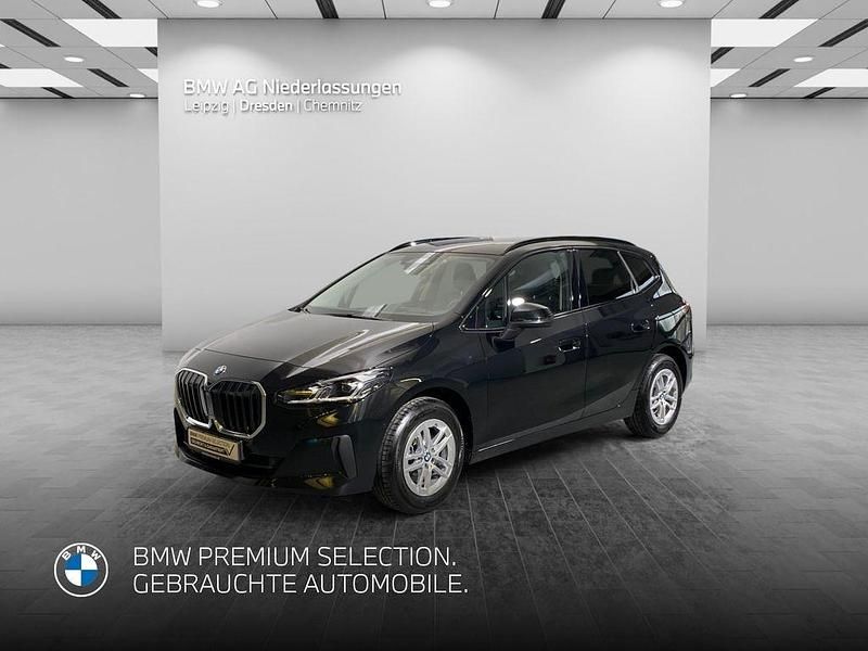 Schwarz Gebraucht 2024 BMW 218 Active Tourer Luxury Line Van / Kleinbus | 37.101 € (Teuer) - Bild 1/4