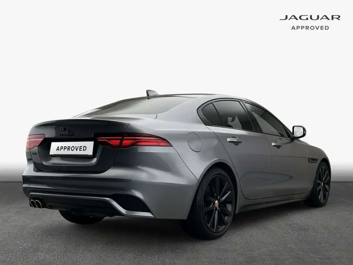 Gebraucht Jaguar XE R-Dynamic 206 PS (151 kW) 2023 Grau Limousine