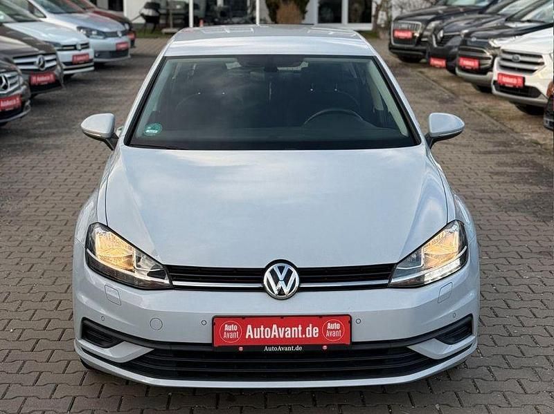 Gebraucht VW Golf VII 110 PS (80 kW) 2017 Silber Limousine