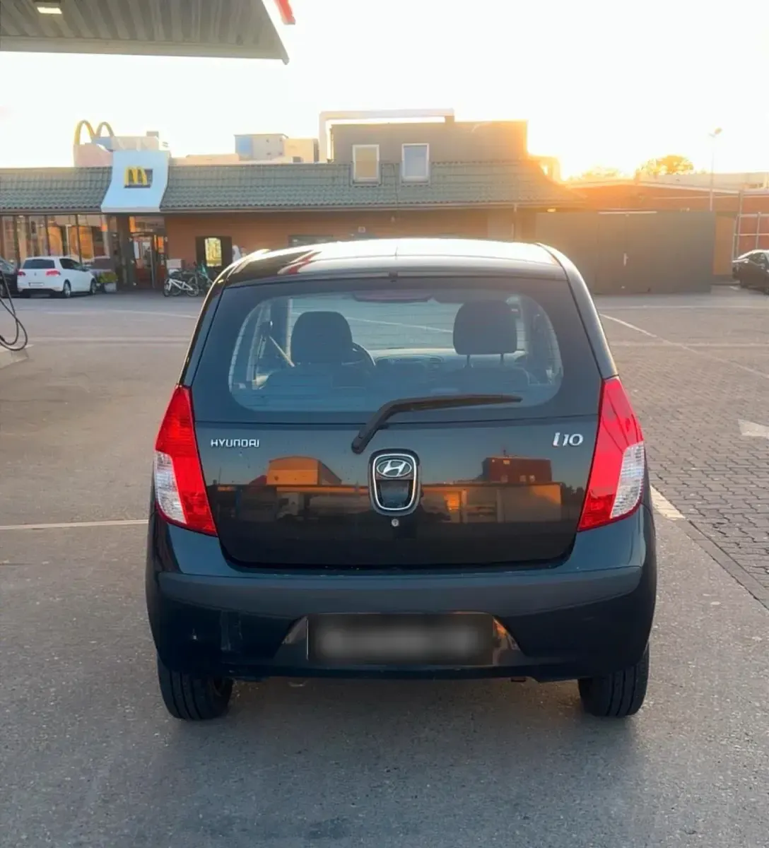 Gebraucht Hyundai i10 67 PS (49 kW) 2008 Schwarz Kleinwagen