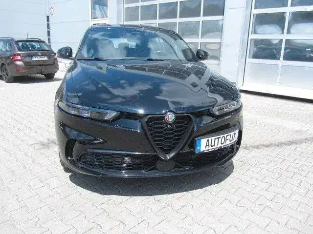 Gebraucht Alfa Romeo Tonale Sprint 131 PS (96 kW) 2023 Schwarz SUV