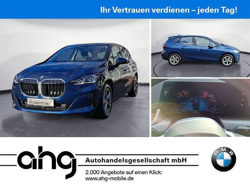 Blau Gebraucht 2025 BMW 220 Active Tourer Van / Kleinbus | 30.930 € (Guter Preis) - Bild 1/4