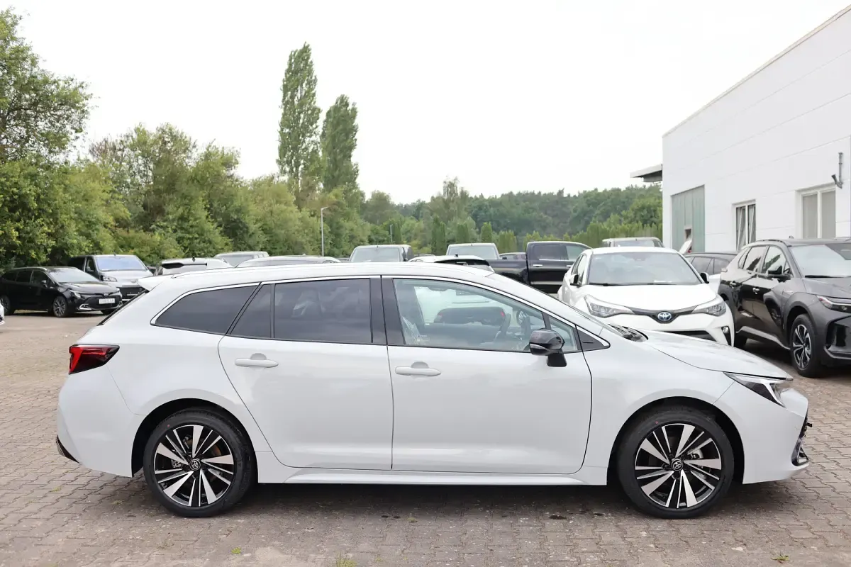 Gebraucht Toyota Corolla 140 PS (102 kW) 2026 Kombi