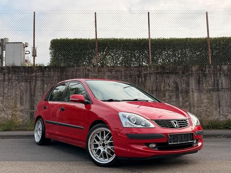 Gebraucht Honda Civic 112 PS (82 kW) 2005 Rot Limousine