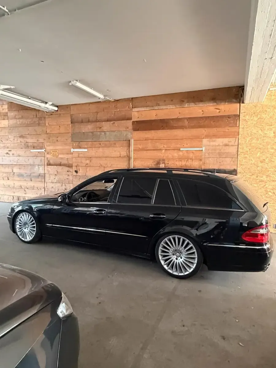 Gebraucht Mercedes E320 Avantgarde 224 PS (164 kW) 2008 Schwarz Kombi