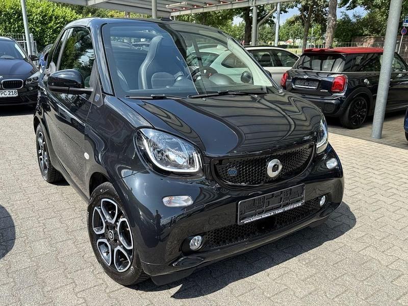 Schwarz Gebraucht 2019 Smart ForTwo Electric Drive Cabrio | 10.799 € (Fairer Preis) - Bild 1/4