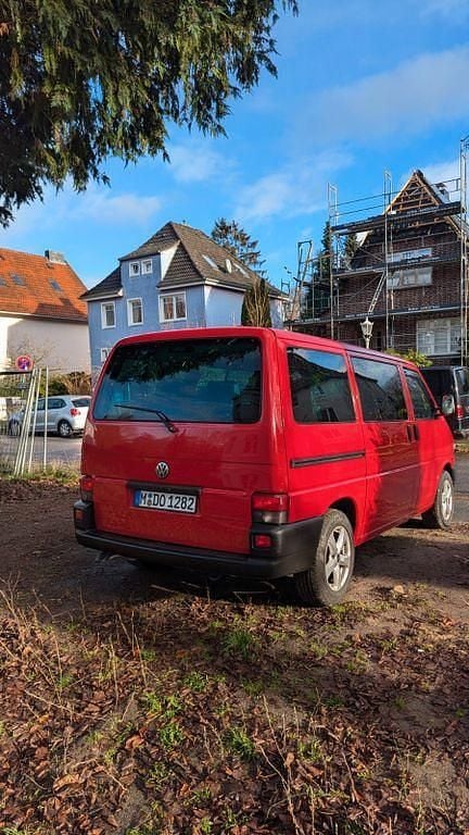 Second-hand VW T4 151 CP (111 kW) 2000 Roșu Van