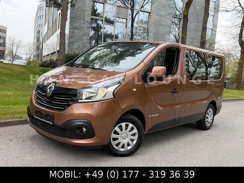 Usata Renault Trafic Expression 145 CV (106 kW) 2016 Marrone Monovolume
