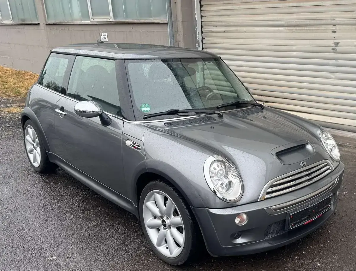 Gebraucht Mini Cooper S 170 PS (125 kW) 2004 Dark silver metallic Kleinwagen