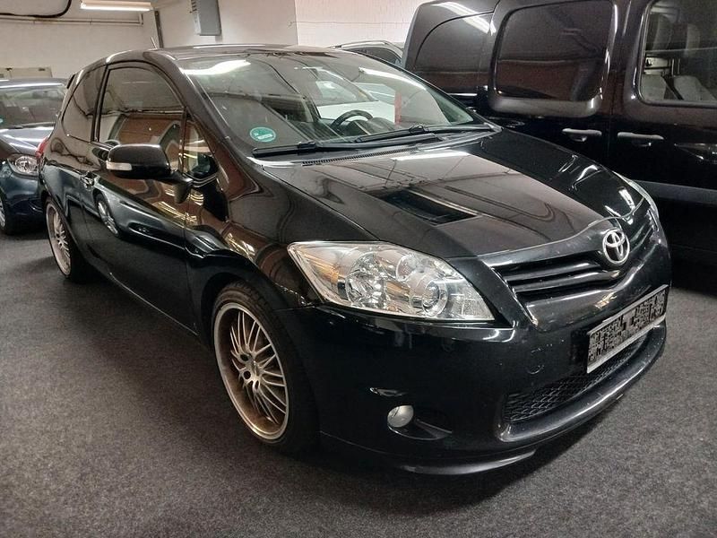Gebraucht Toyota Auris Edition 132 PS (97 kW) 2011 Schwarz Kleinwagen