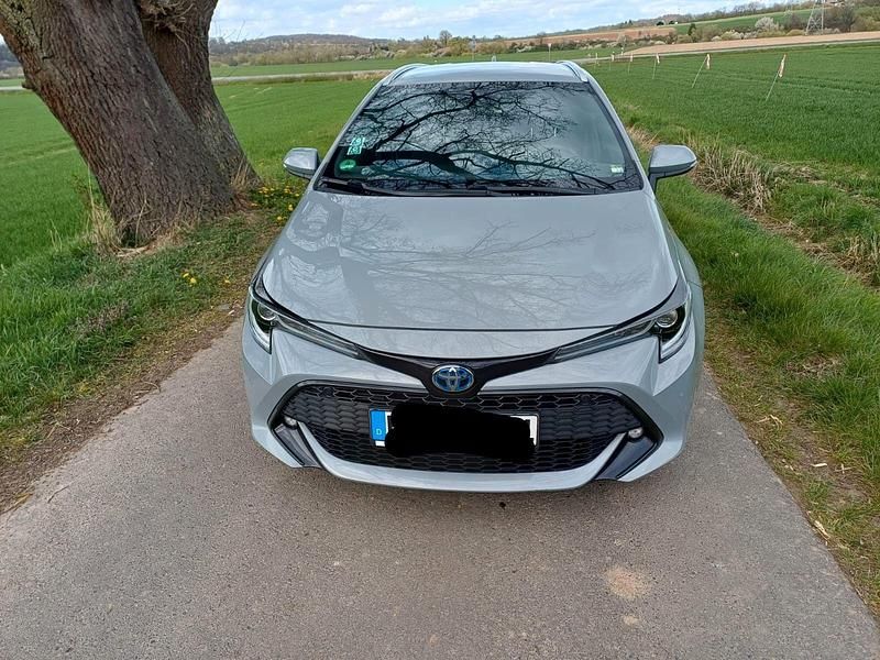 Gebraucht Toyota Corolla Team 184 PS (135 kW) 2021 Grau Kombi