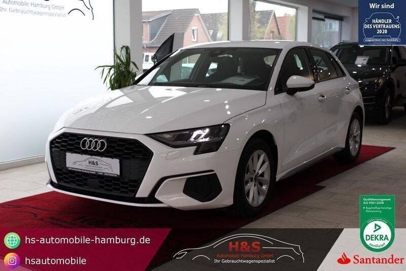 Ibisweiß Gebraucht 2022 Audi A3 Sportback Basis Limousine | 22.900 € (Guter Preis) - Bild 1/4