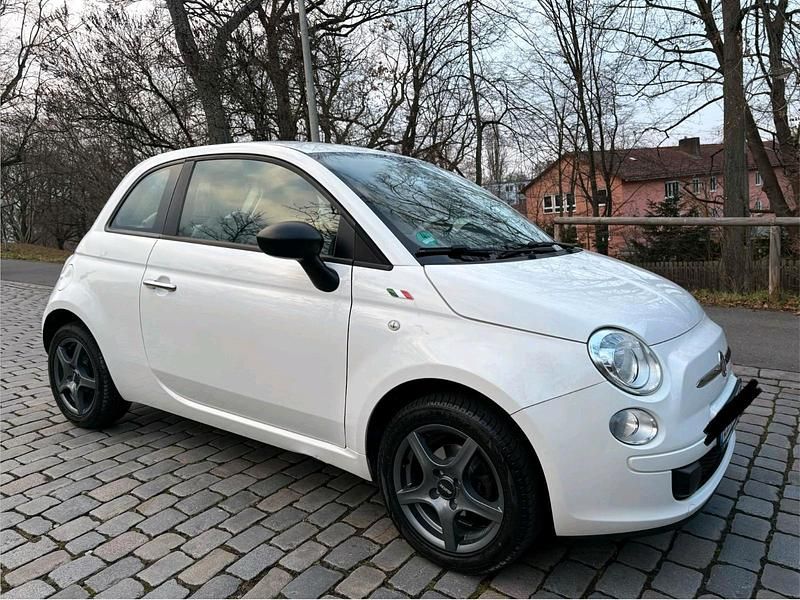 Weiß Gebraucht 2014 Fiat 500 Kleinwagen | 4.000 € (Guter Preis) - Bild 1/4